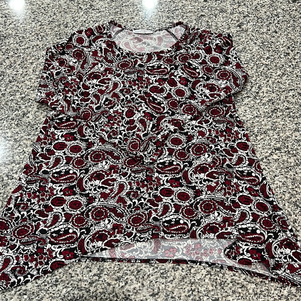 ⭐️AnnaLee + Hope Women’s dressy long sleeve blouse Large Maroon, black and white